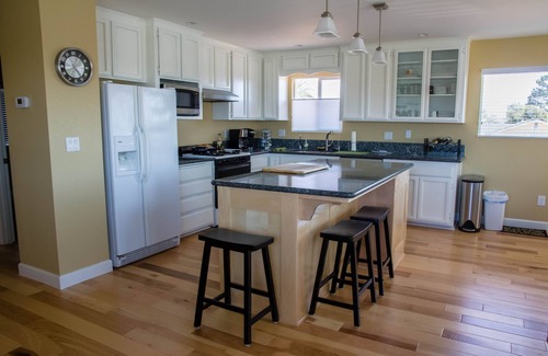 Morro Bay House | Come Share Our Dogwood Beach House - Dog Friendly