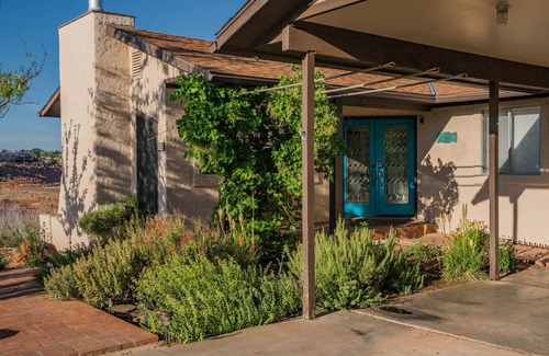 Page House | Come stay and play!