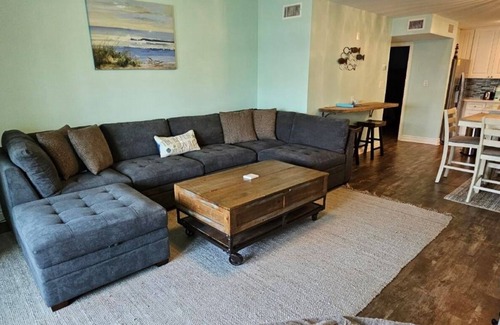 Key Allegro Condo | Come stay at “Lil’ Nauti” a 2 Bedroom 2 Bath with a private boat slip!