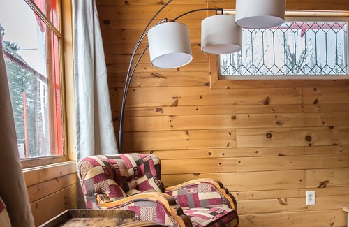 Marquette House | COME STAY AT PHIL'S 550!