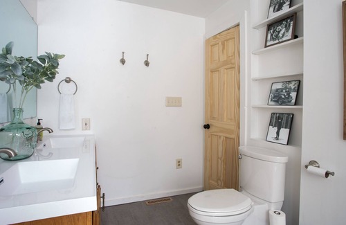 Marquette House | COME STAY AT PHIL'S 550!