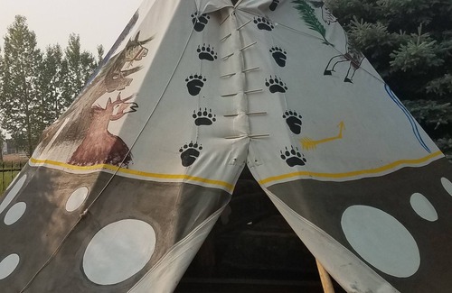 Florence Ski Chalet | Come Stay in a Tipi With WIFI