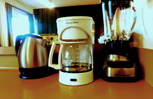 Mammoth Lakes House | Come to Mammoth and Play @ 3 bedroom, 2&1/2 Bath Condo. Great family getaway.