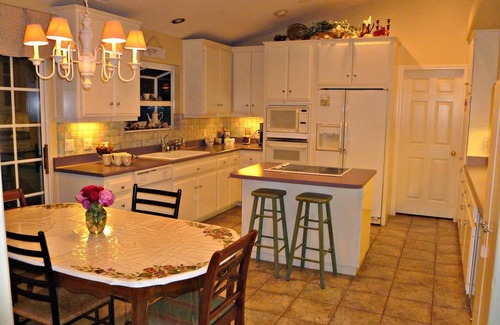 Valley Center House | COME TO SAN DIEGO! CHARMING COTTAGE IN PARK-LIKE SETTING - 5 MINS FROM FRWY
