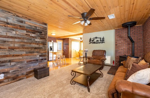 Munds Park Cabin | Come up North to our cozy cabin in Munds Park!