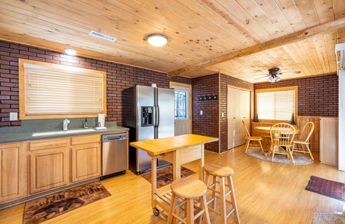 Munds Park Cabin | Come up North to our cozy cabin in Munds Park!