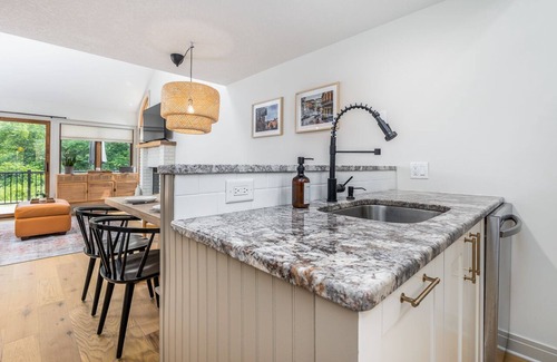 The Galena Territory House | Come Vibe @ Valleywood! 2BR Modern TH - Owner's Club Access!