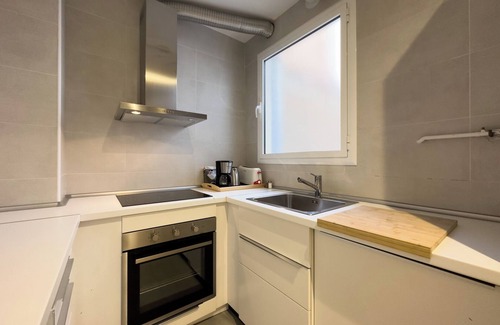 Sants Apartment | Comfortable 3-bedroom apartment with terrace, close to the center