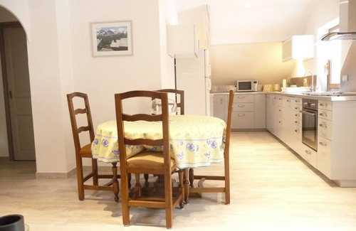 Saint-Martin-de-Queyrieres Apartment | Comfortable apartment 4 people