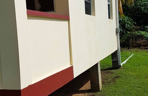Saint David's House | Comfy home for guest! 15 mins to the world famous Grand Anse beach