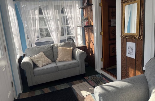 Hopelawn Condo | Comford area bedroom with full bathroom living room dining room near station