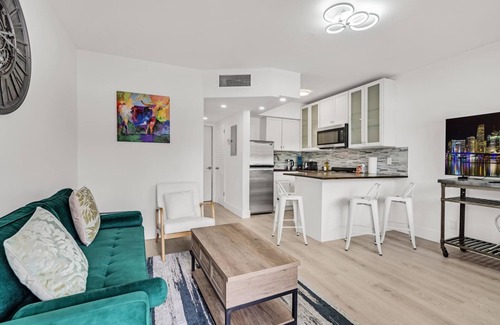 Croissant Park Condo | Comfort 1/1 in Fort Lauderdale