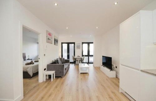 Barnt Green Apartment | Comfort 1 Bedroom apartment in central Solihull