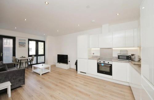 Barnt Green Apartment | Comfort 1 Bedroom apartment in central Solihull