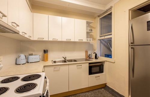 Yeronga House | Comfort 1-Bedroom Cottage Retreat @Yeronga
