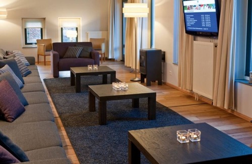 Nooitgedacht House | Comfort 24-person farmhouse in the holiday park Hof van Saksen