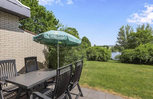 Kell am See House | Comfort 4-person bungalow in the holiday park Landal Hochwald