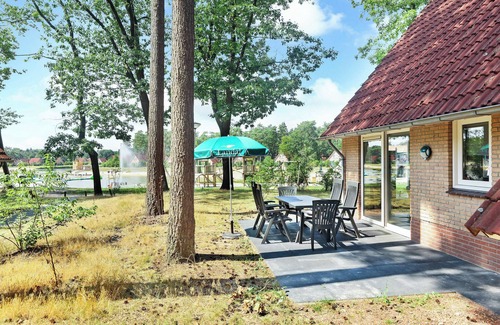 't Loo House | Comfort 6-person bungalow in the holiday park Landal Landgoed 't Loo
