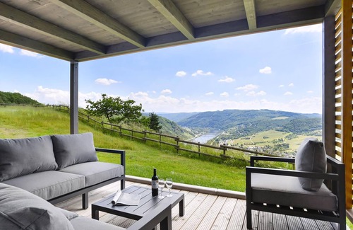 Krov House | Comfort 6-person bungalow in the holiday park Landal Mont Royal