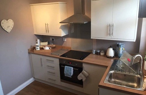 Barnsley House | Comfort and Convenience Close to Barnsley Centre, M1 & Peak District