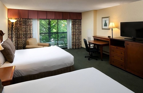 Redding Resort | Comfort and Convenience! 3 Convenient Units, Pool, FREE Parking, Pets Allowed!