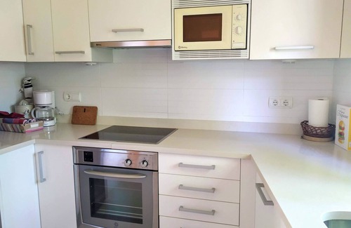 Palau-Saverdera Apartment | Comfort and Excellent Views on the Costa Brava