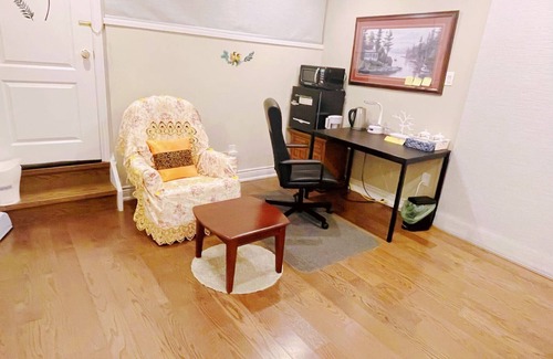 Markham House | Comfort and Lovely home in Markham