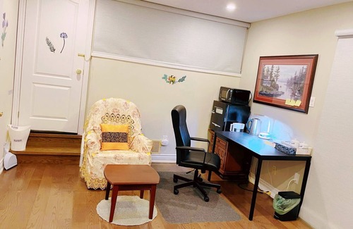 Markham House | Comfort and Lovely home in Markham
