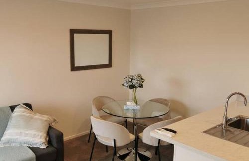 Tauranga House | Comfort and Peace at The Lakes