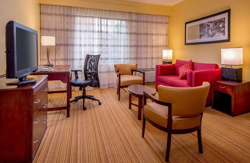Durham Hotel | Comfort and Relaxation! Free Parking, Onsite Pool, Pet-friendly Property