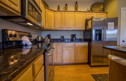 Fieldstone Bluffs Villa | Comfort and Relaxation at this Elegant, Pet Friendly Villa in Branson Creek!