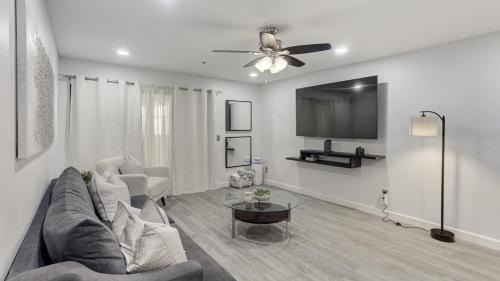 Camelback East House | Comfort and Style in the Phoenix Biltmore Area!