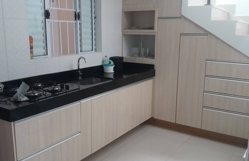 Sao Jose House | Comfort and Style Master Ebony I