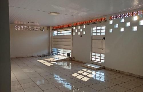 Jardim Comodoro House | Comfort and Style White Queen II