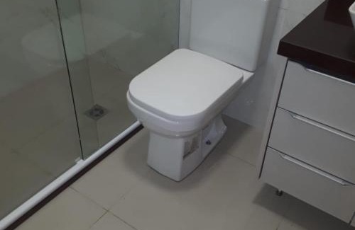 Jardim Comodoro House | Comfort and Style White Queen II