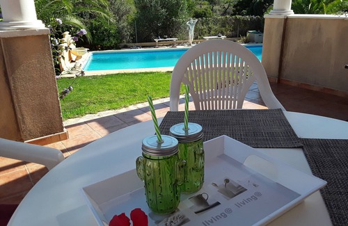 Lliber Apartment | Comfort apartment with terrace by the pool