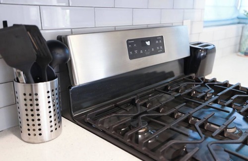 Coronado House | Comfort & Charm in Coronado with Patio and FirePit