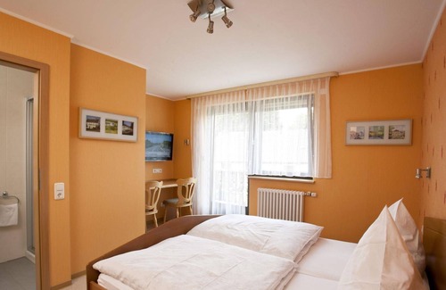 Winterspelt House | Comfort Double Room - Hotel-Restaurant Haus Hubertus