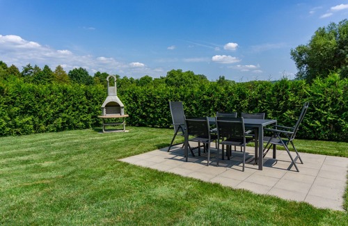 Schwemlingen Apartment | Comfort holiday apartment with garden, terrace and barbecue near the Saarschleife
