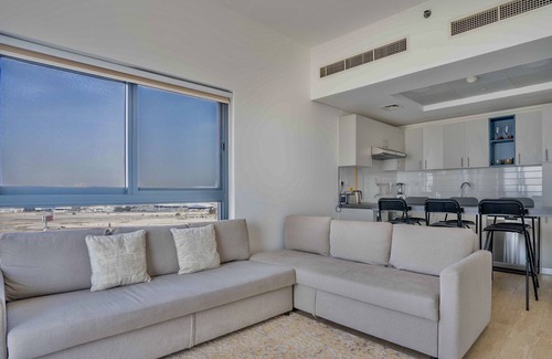 Jebel Ali Condo | Comfort Holiday Home 3 Bedroom for Family/Near Energy Metro Station