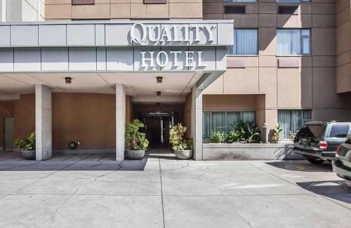 Richmond City Centre Hotel | Comfort Hotel Vancouver Airport