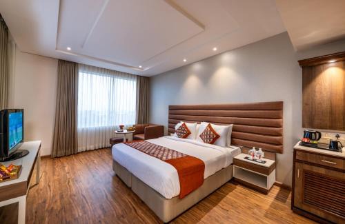 Ranjit Avenue Hotel | Comfort Inn Alstonia