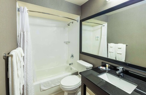 Amherst Hotel | Comfort Inn Amherst