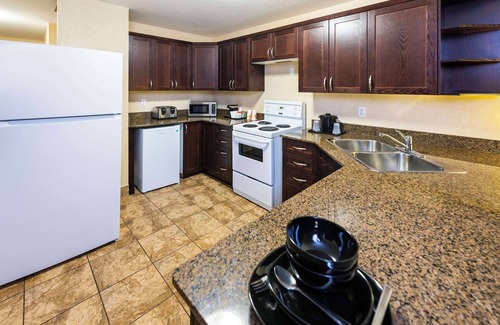 Edson Hotel | Comfort Inn And Suites Edson