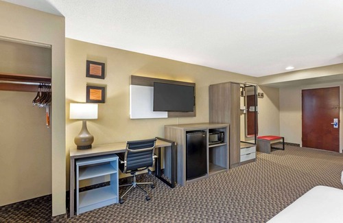 Deepwater Hotel | Comfort Inn And Suites