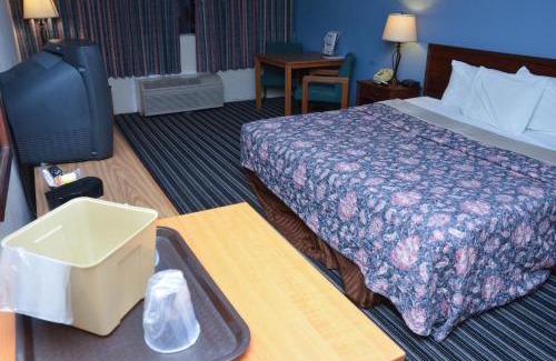Bay City Hotel | Comfort Inn Bay City - Riverfront