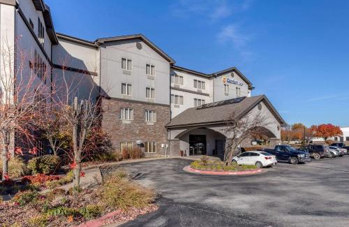 Bentonville Hotel | Comfort Inn Bentonville - Crystal Bridges