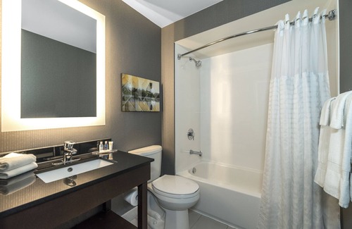 Boucherville Hotel | Comfort Inn Boucherville