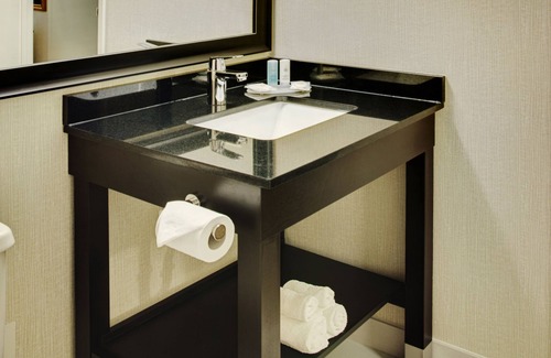 Brantford Hotel | Comfort Inn Brantford