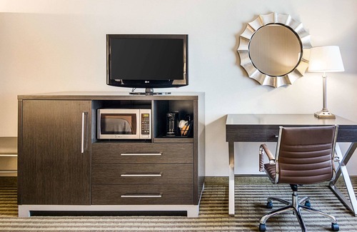 Camden Hotel | Comfort Inn Camden